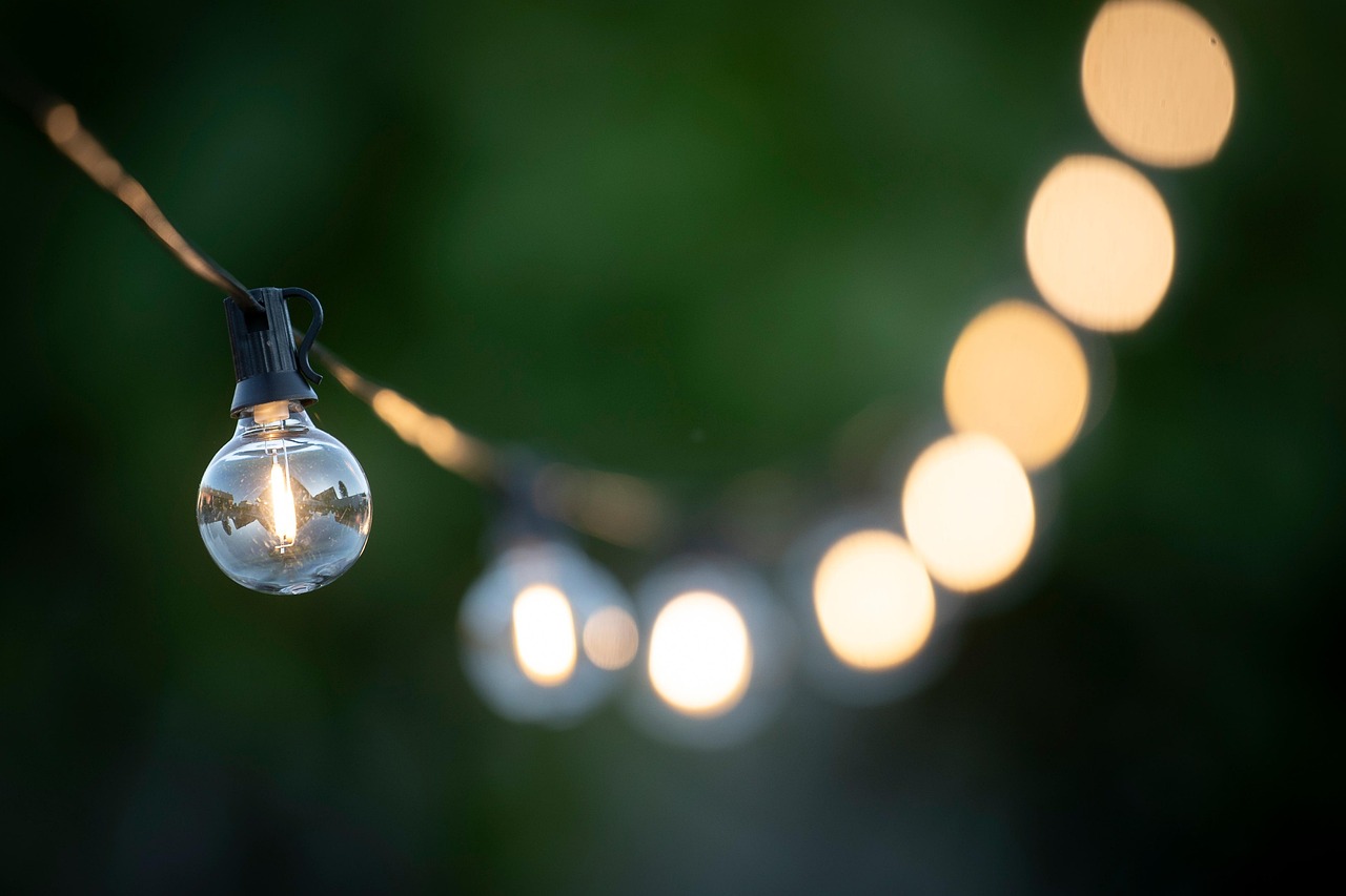 asundermeier-fairy-lights-8096228_1280